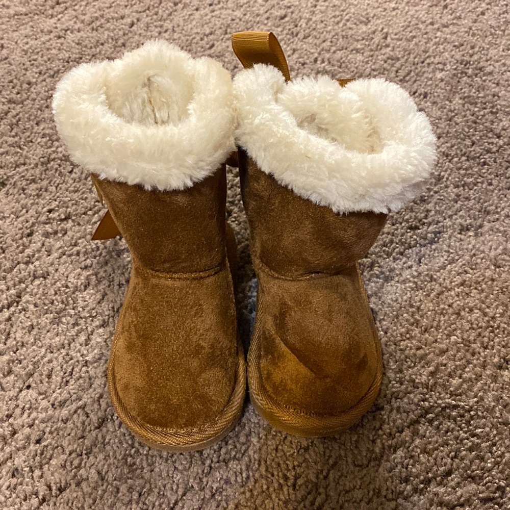 Girl boots